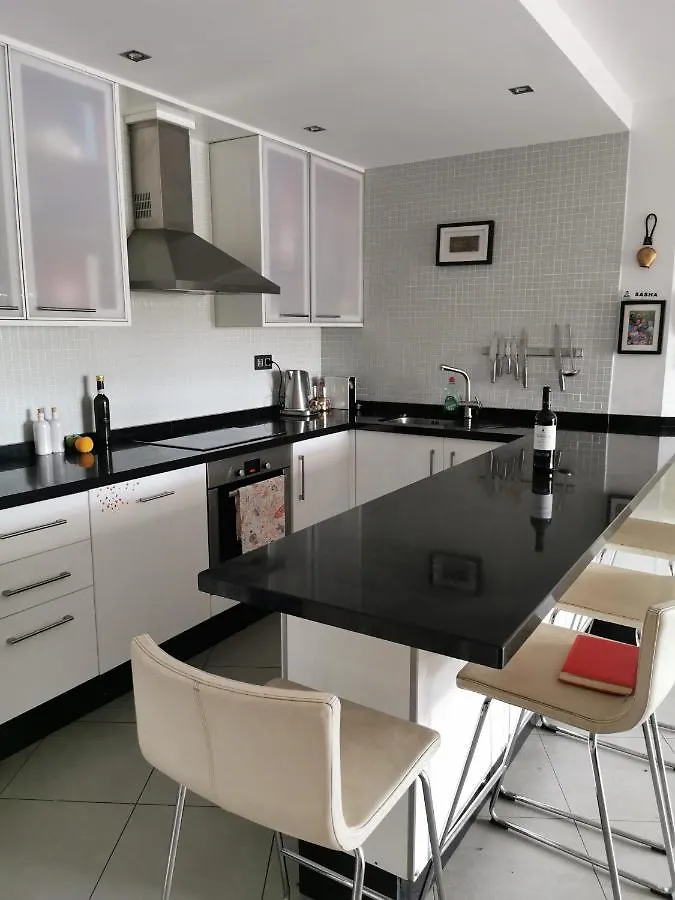 Modern Sea View Duplex With Parking Διαμέρισμα Ελ Μέντανο